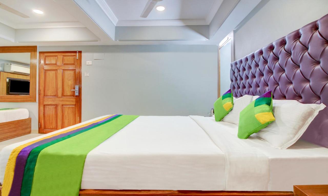 Готель Treebo Cruz Royale Santacruz West Мумбаї Екстер'єр фото